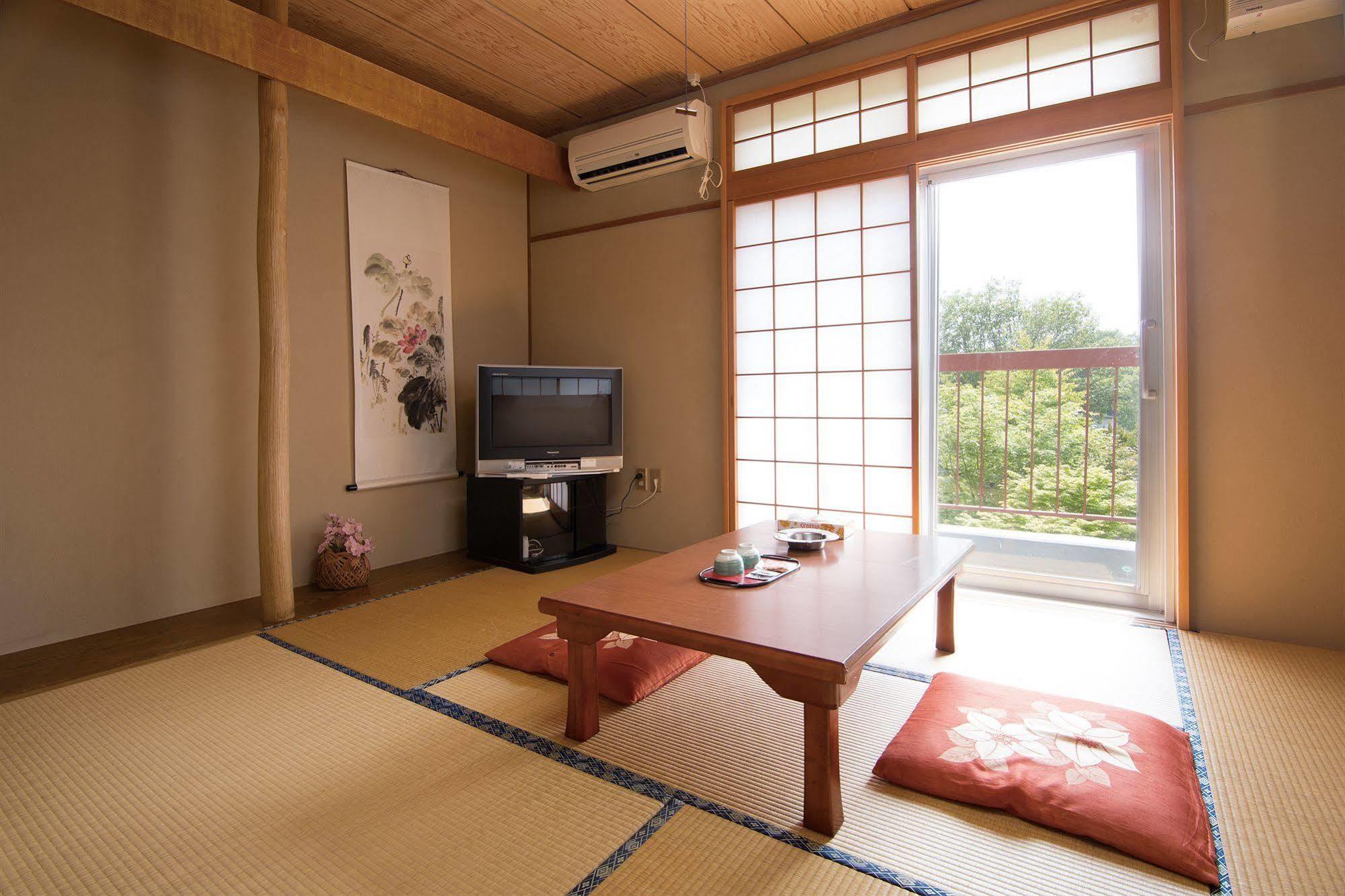 Oyo Hotel Mifuji Yamanakako Exterior photo